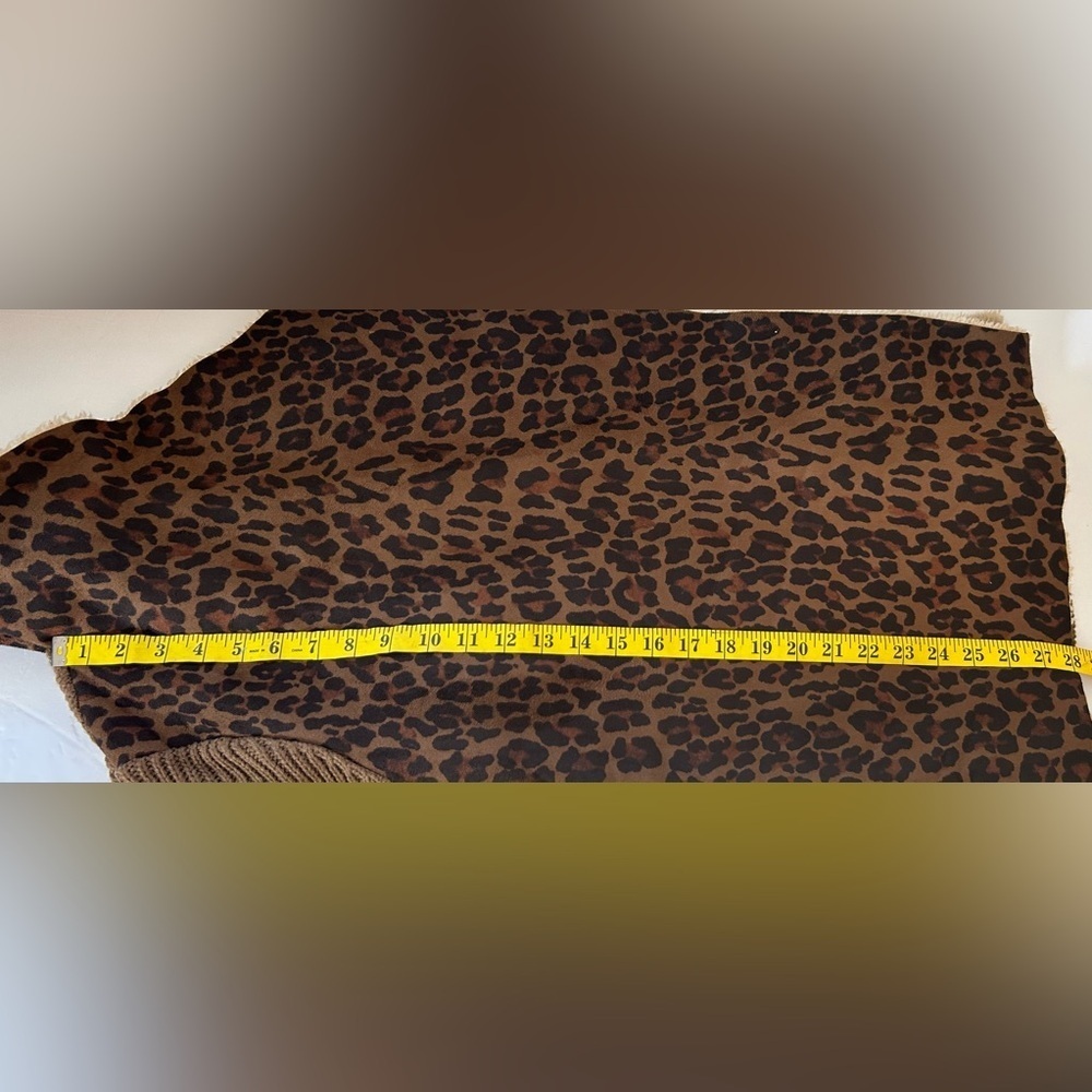 NWOT VINTAGE X AMERICA FAUX FUR LEOPARD PRINT OPEN SWEATER/JACKET. WARM, STYLISH - Picture 5 of 8